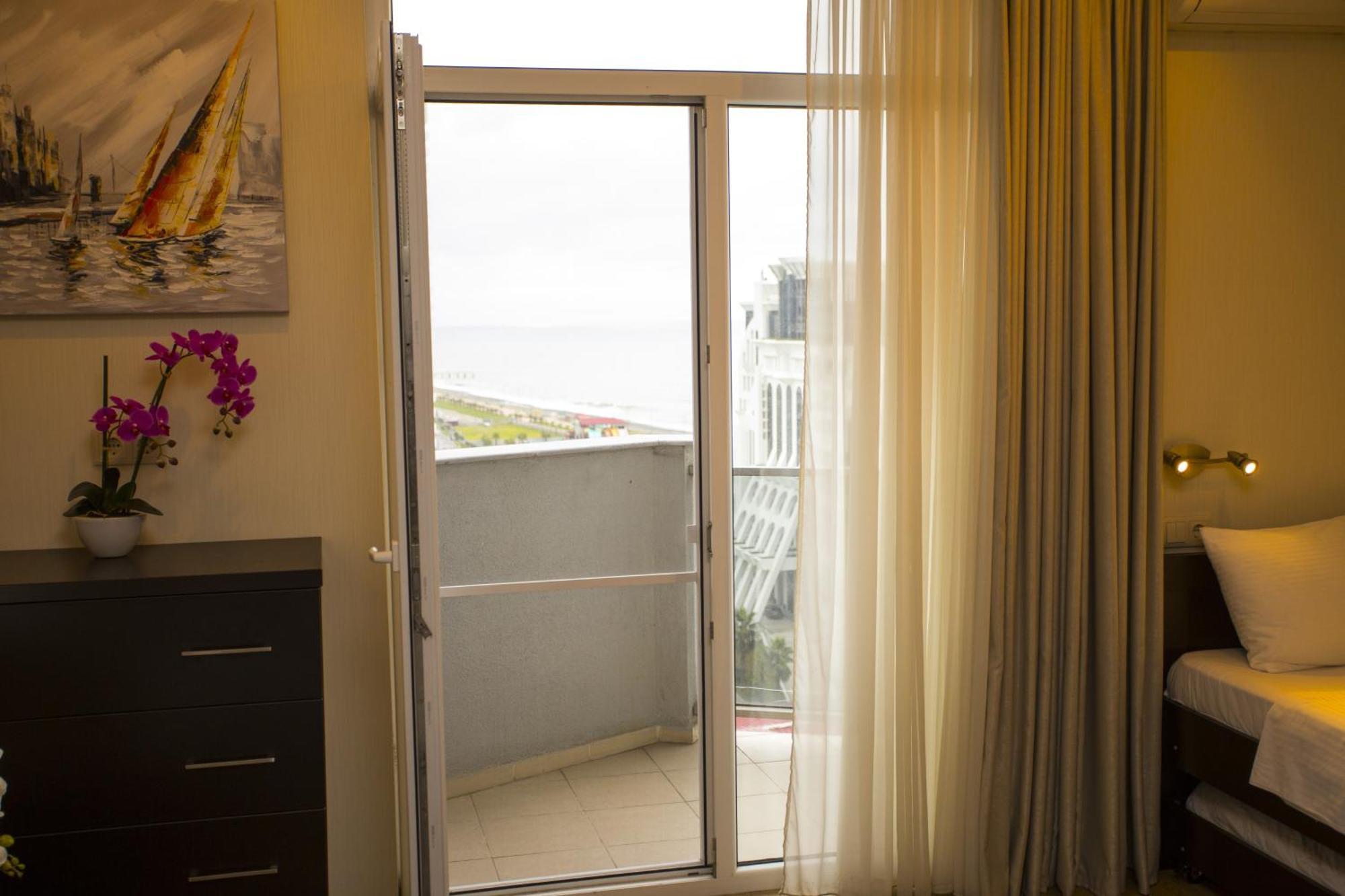 Olympic Batumi Appartement Buitenkant foto