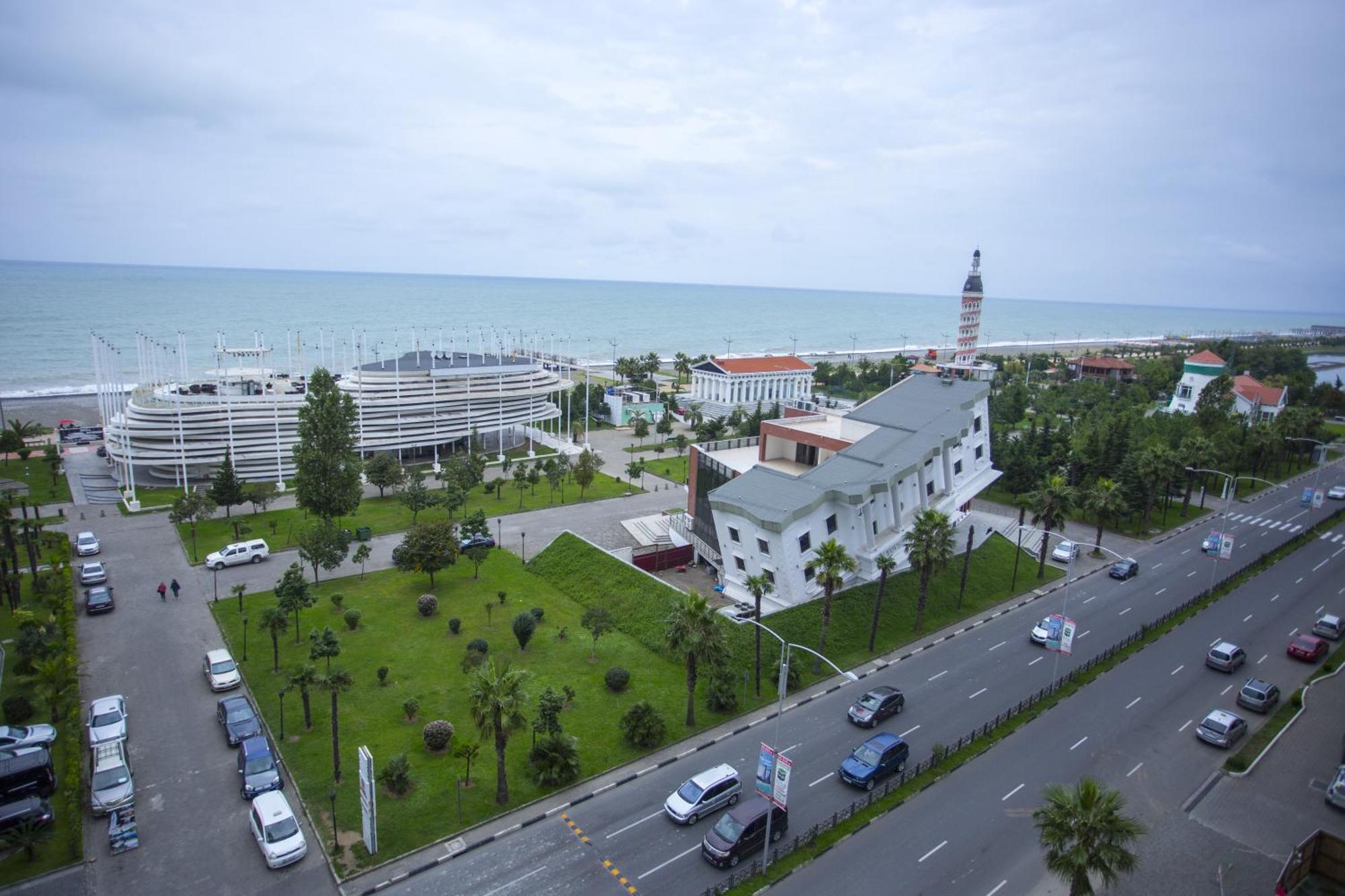 Olympic Batumi Appartement Buitenkant foto