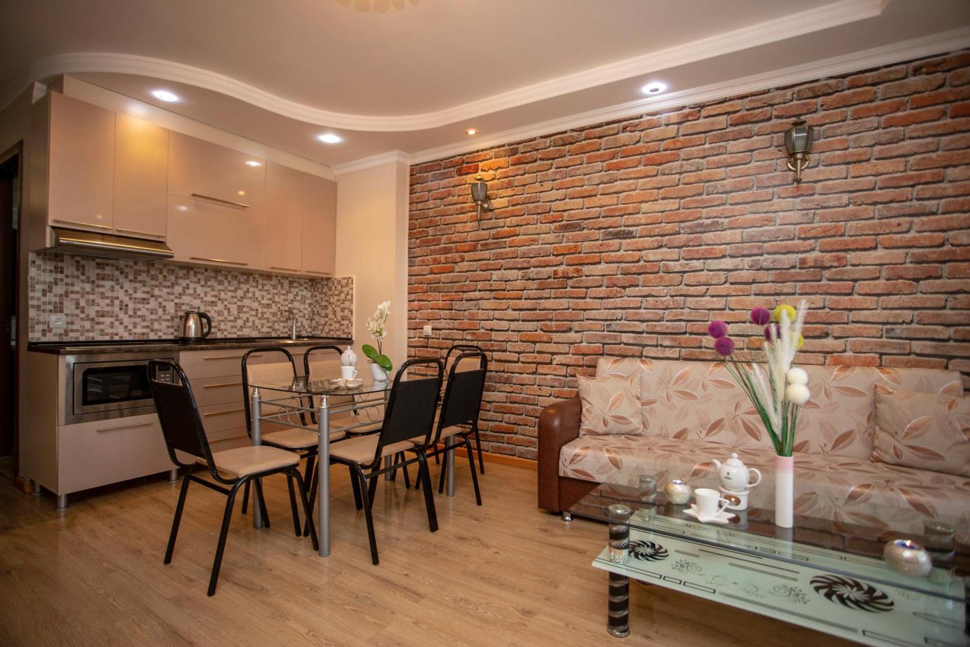 Olympic Batumi Appartement Buitenkant foto