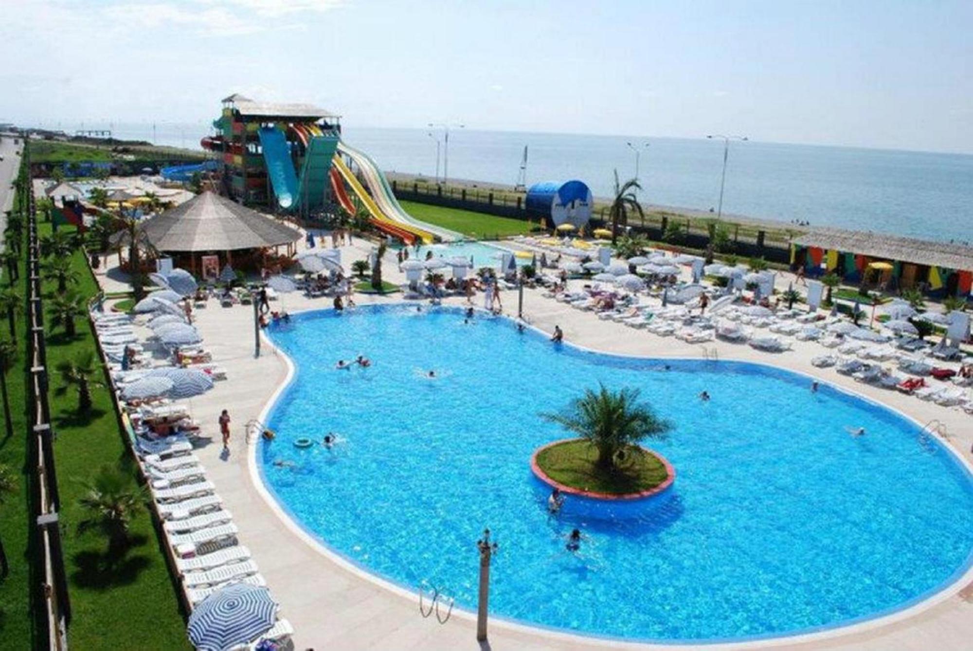 Olympic Batumi Appartement Buitenkant foto