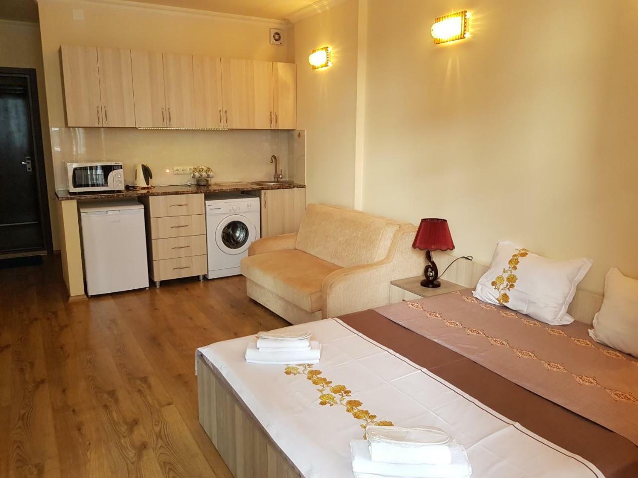 Olympic Batumi Appartement Buitenkant foto